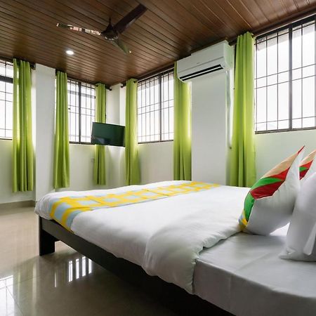 Oyo Home 49697 Aj Apartments Kochi Kültér fotó